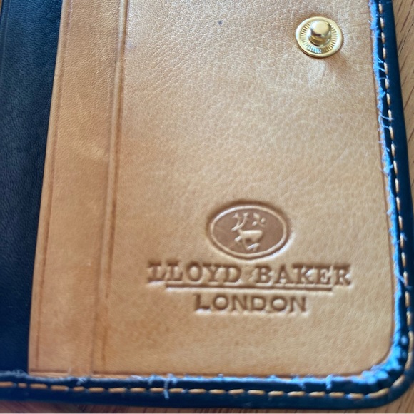 Leather trifold black/camel wallet EUC - Picture 7 of 9